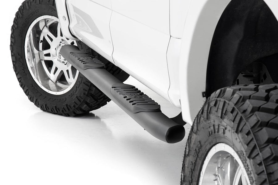 Oval Nerf Step | Crew Cab | Black | Ford F-150/Lightning/F-250/F-350/Raptor (15-26)